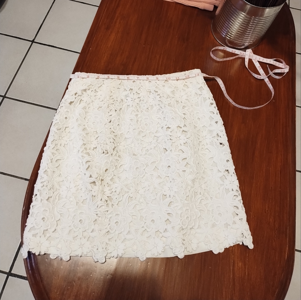 Floral white skirt